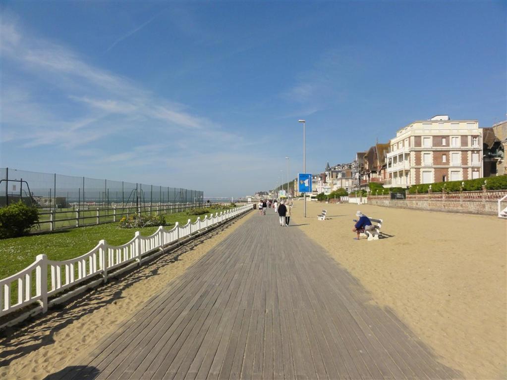 Les Studios Saint Germain Trouville-sur-Mer Zewnętrze zdjęcie
